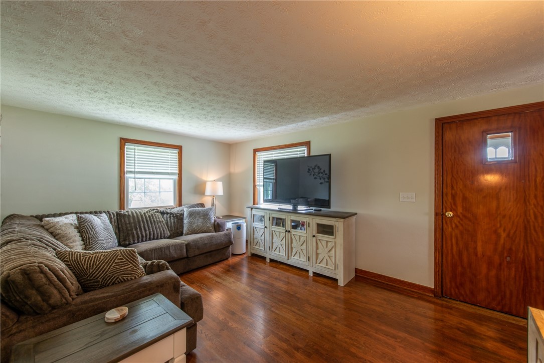 Leechburg Boro, Pennsylvania 15656, United States, 3 Bedrooms Bedrooms, ,2 BathroomsBathrooms,Residential,Pending,127546