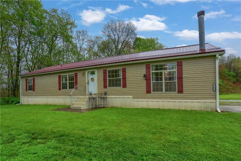 Homes For Sale - 123 Merle Ln Ln<br/> Scott Twp, PA 16101