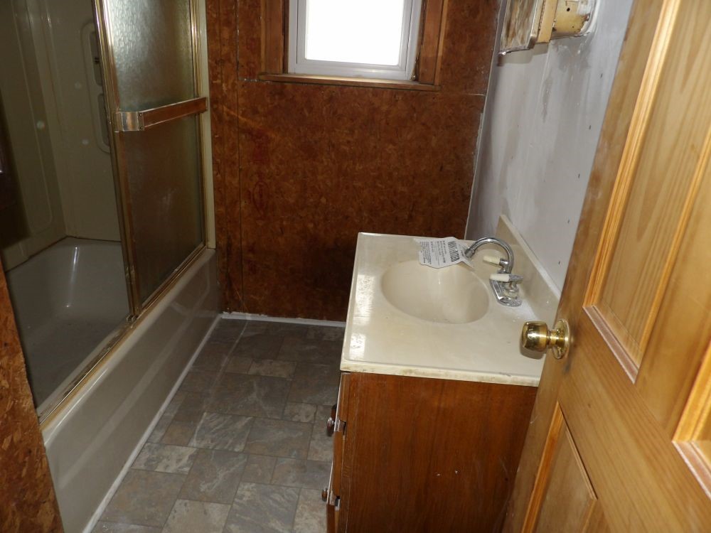 812 18th Ave Ave, Beaver Falls, Pennsylvania image 3
