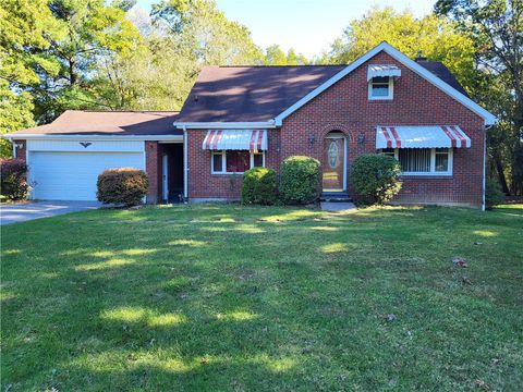 Photo of 101 Gregden Rd, Butler, PA 16001 (MLS # 1725016)