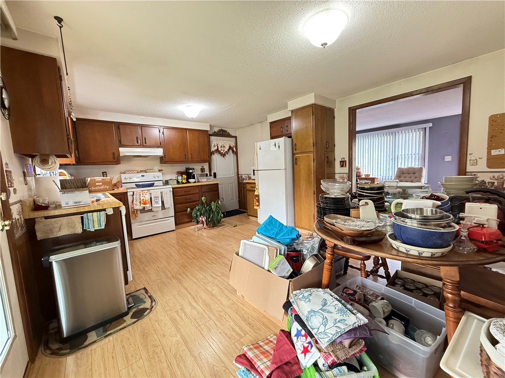 Hempfield Twp, Pennsylvania 16125, United States, 3 Bedrooms Bedrooms, ,2 BathroomsBathrooms,Residential,Active,234608