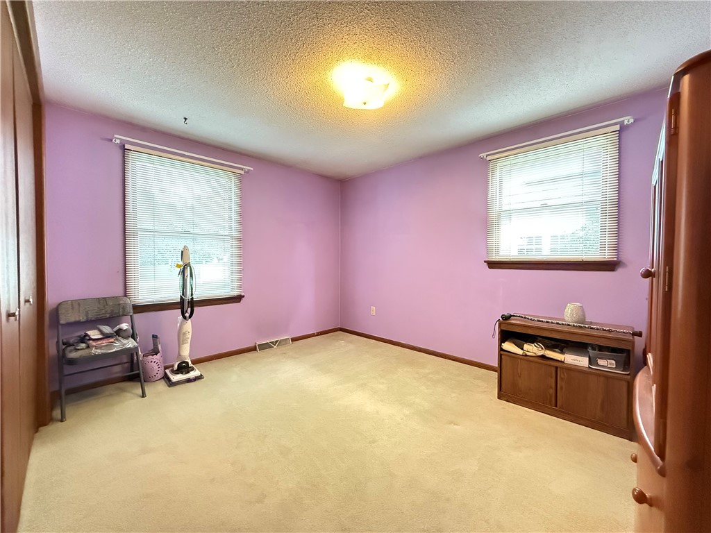 Hempfield Twp, Pennsylvania 16125, United States, 3 Bedrooms Bedrooms, ,2 BathroomsBathrooms,Residential,Active,234608