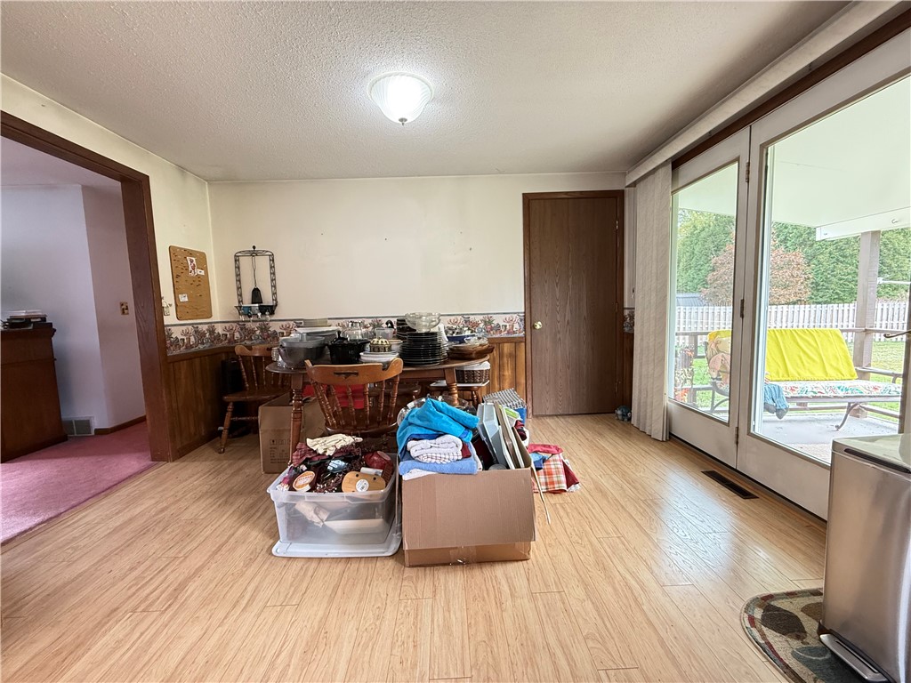 Hempfield Twp, Pennsylvania 16125, United States, 3 Bedrooms Bedrooms, ,2 BathroomsBathrooms,Residential,Active,234608