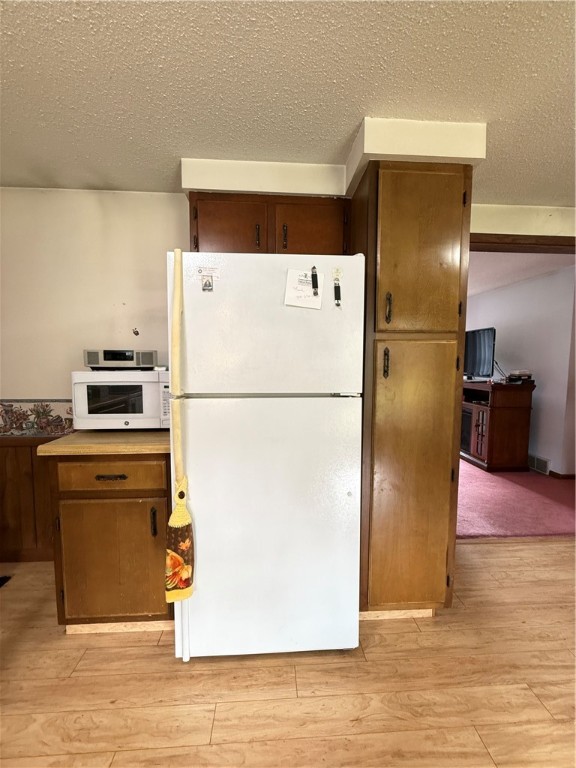 Hempfield Twp, Pennsylvania 16125, United States, 3 Bedrooms Bedrooms, ,2 BathroomsBathrooms,Residential,Active,234608