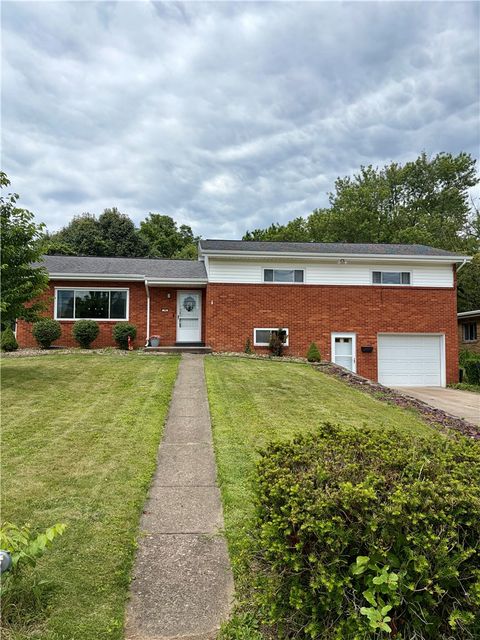 Photo of 19 Belmeade Ter, Uniontown, PA 15401 (MLS # 1760981)