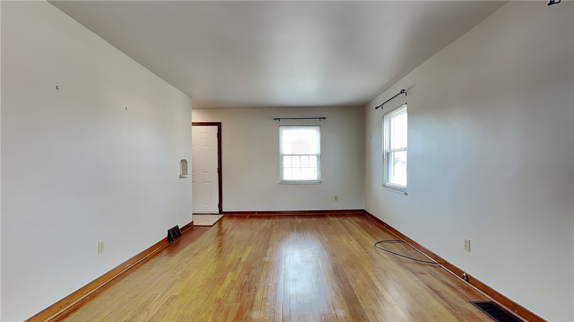 3249 Shadyway Dr, Brentwood, Pennsylvania image 7