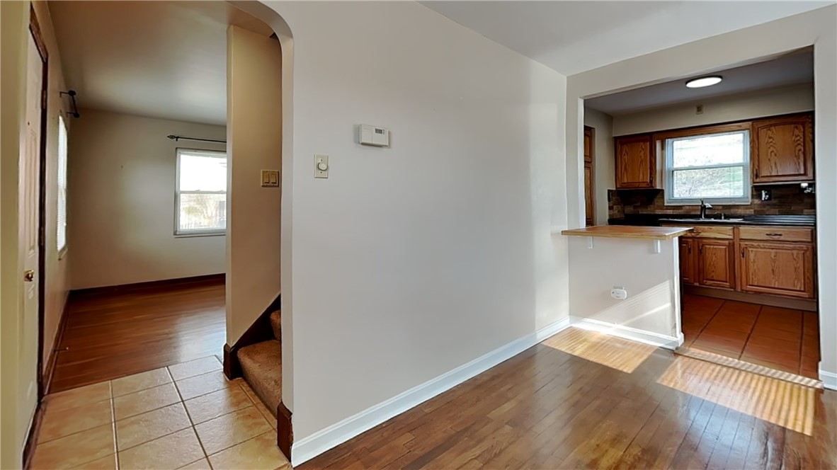 3249 Shadyway Dr, Brentwood, Pennsylvania image 10