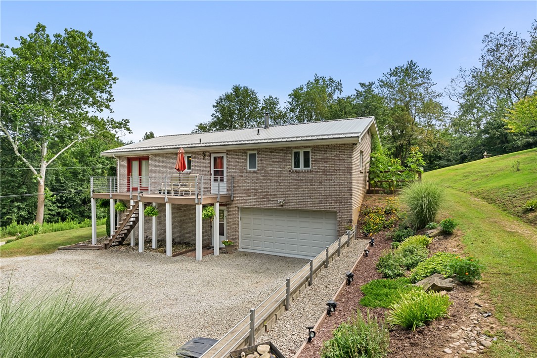 44 Deer Ln