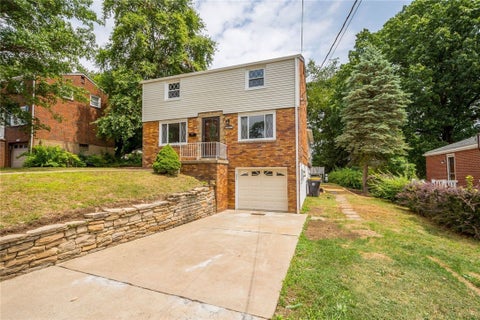 Homes For Sale - 5385 California Avenue Ave<br/> Bethel Park, PA 15102