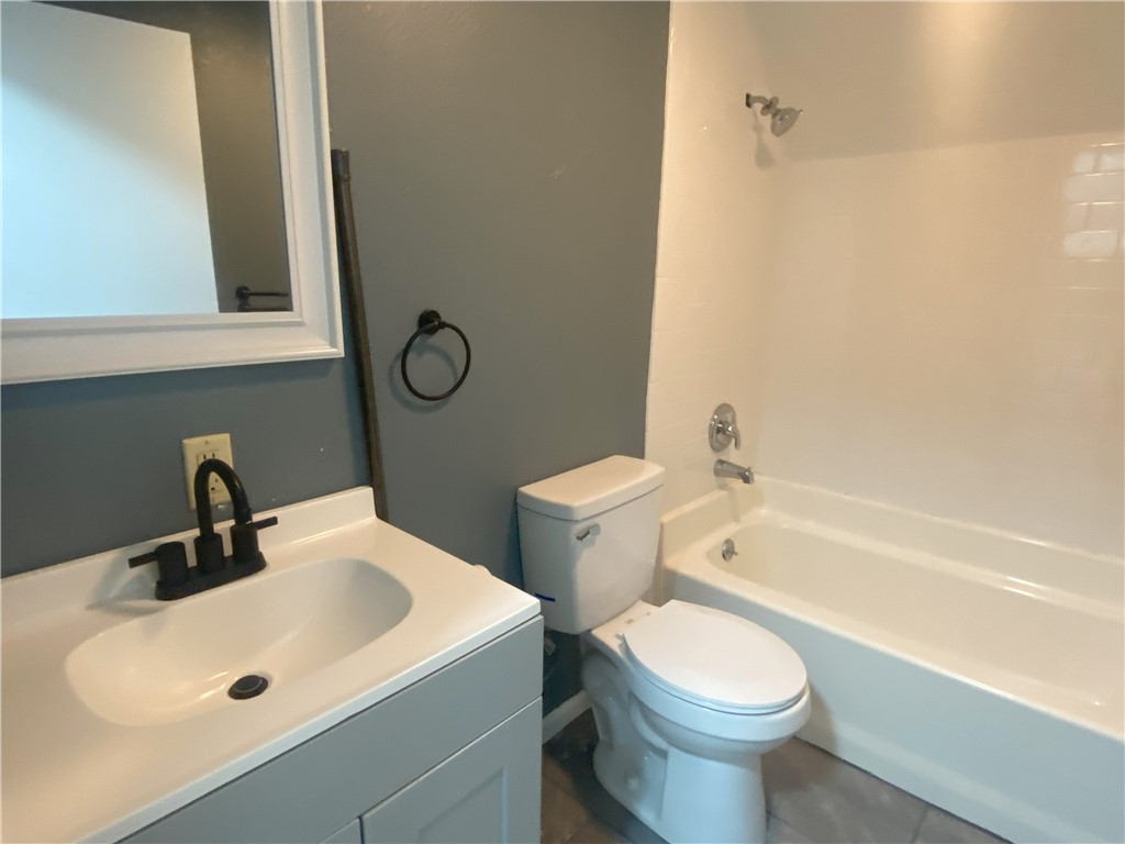 Penn Twp, Pennsylvania 15085, United States, ,2 BathroomsBathrooms,Residential,Active,208422