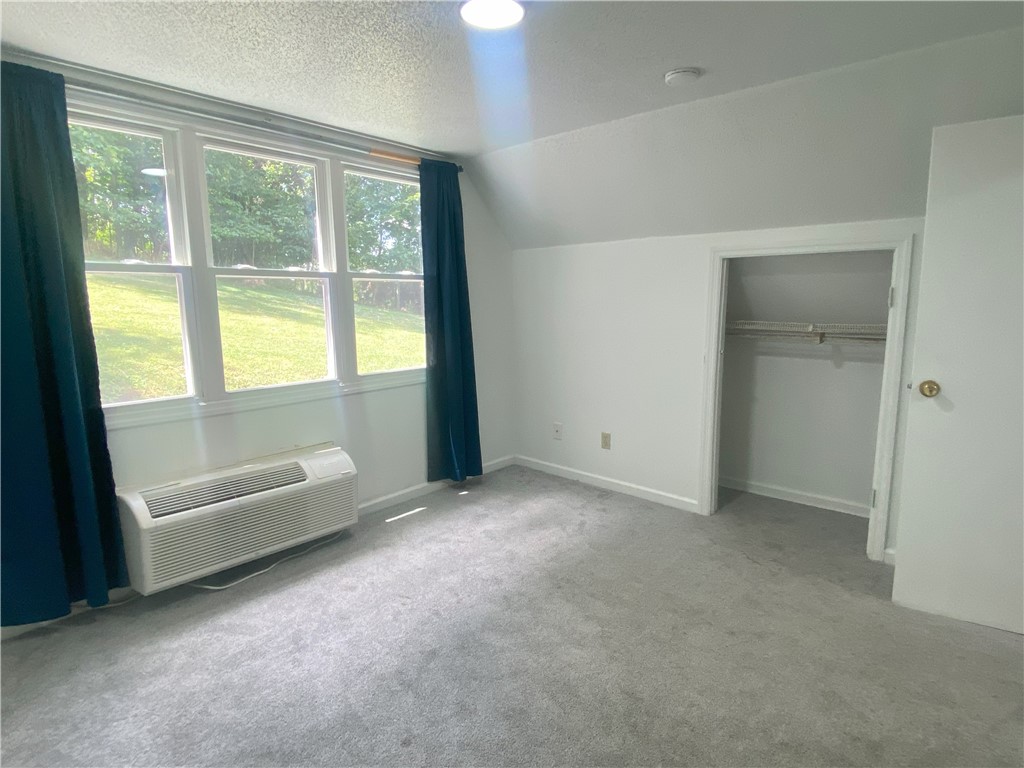 Penn Twp, Pennsylvania 15085, United States, ,2 BathroomsBathrooms,Residential,Active,208422