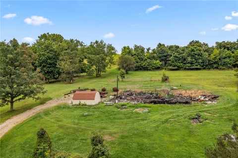 Photo for 652 Banetown Rd