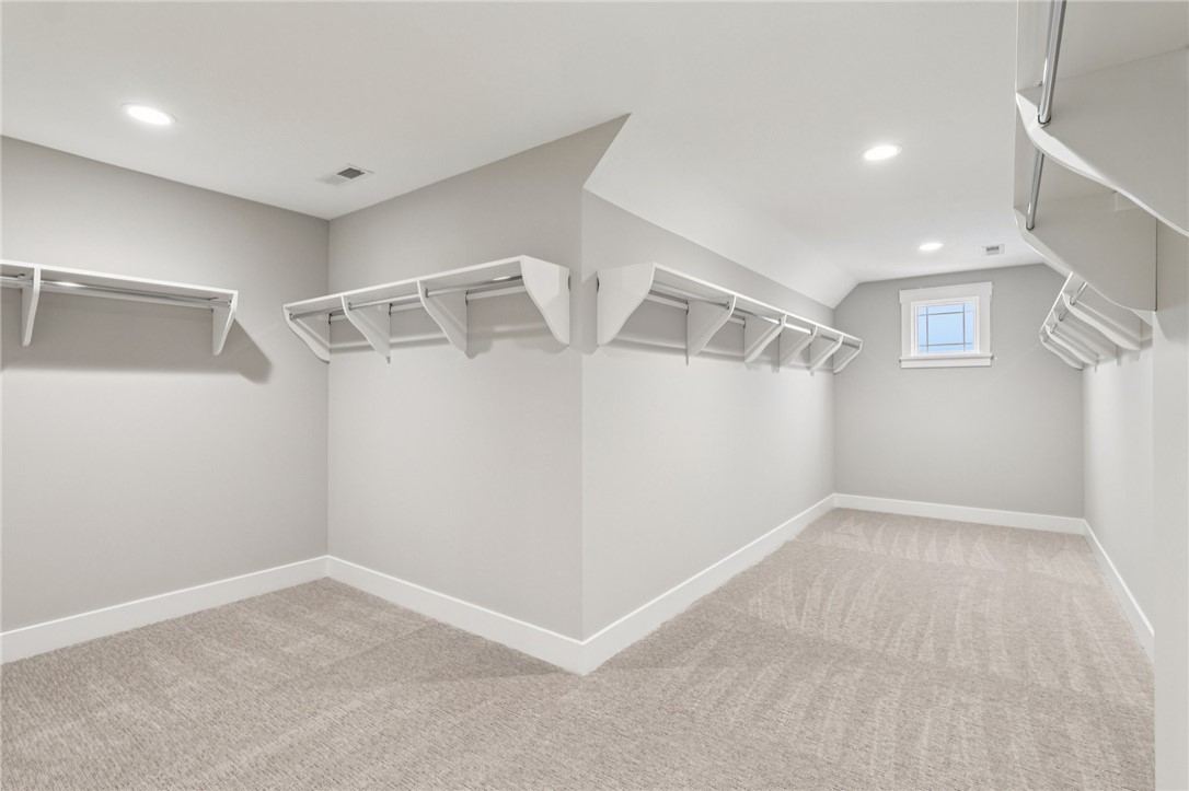 Cranberry Twp, Pennsylvania 16066, United States, 7 Bedrooms Bedrooms, ,7 BathroomsBathrooms,Residential,Active,254370