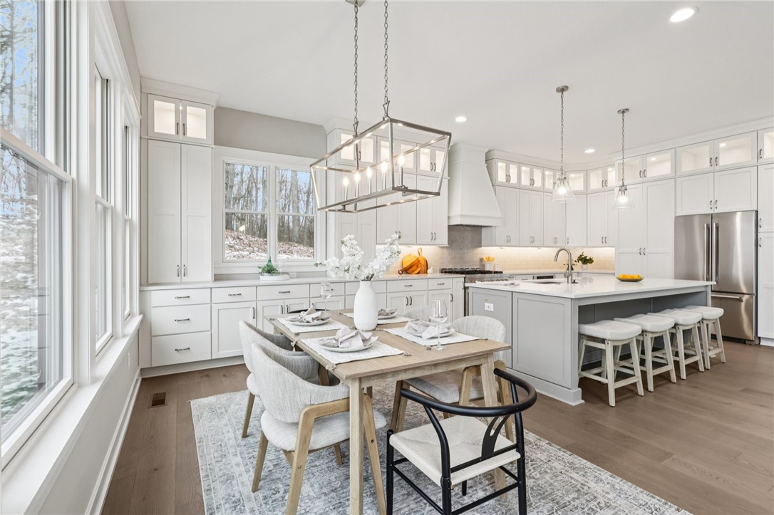 Cranberry Twp, Pennsylvania 16066, United States, 7 Bedrooms Bedrooms, ,7 BathroomsBathrooms,Residential,Active,254370