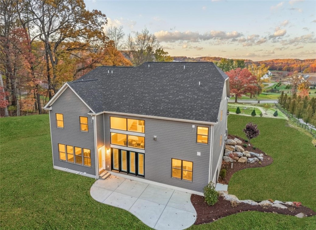 Cranberry Twp, Pennsylvania 16066, United States, 7 Bedrooms Bedrooms, ,7 BathroomsBathrooms,Residential,Active,254370