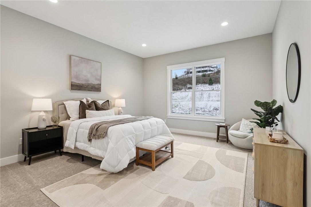 Cranberry Twp, Pennsylvania 16066, United States, 7 Bedrooms Bedrooms, ,7 BathroomsBathrooms,Residential,Active,254370