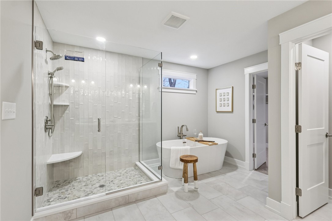 Cranberry Twp, Pennsylvania 16066, United States, 7 Bedrooms Bedrooms, ,7 BathroomsBathrooms,Residential,Active,254370