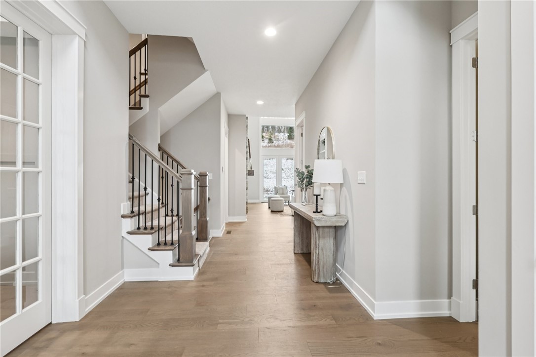 Cranberry Twp, Pennsylvania 16066, United States, 7 Bedrooms Bedrooms, ,7 BathroomsBathrooms,Residential,Active,254370