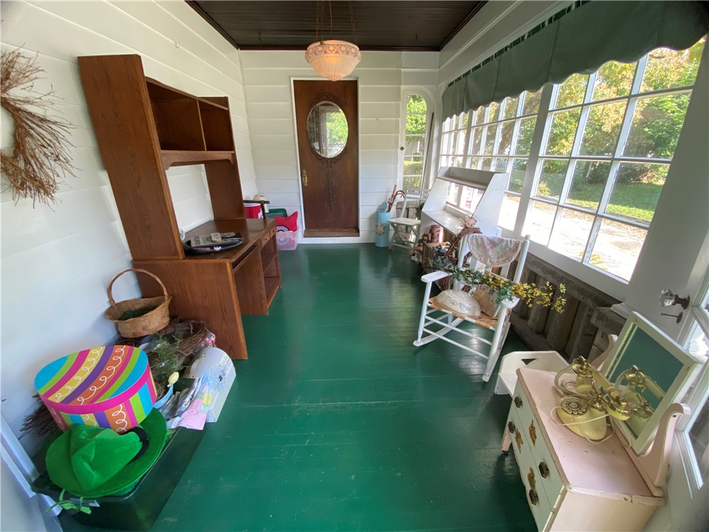 Greenville Boro - Mer, Pennsylvania 16125, United States, 3 Bedrooms Bedrooms, ,2 BathroomsBathrooms,Residential,Contingent,62505