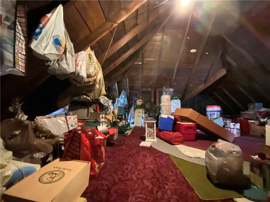 Greenville Boro - Mer, Pennsylvania 16125, United States, 3 Bedrooms Bedrooms, ,2 BathroomsBathrooms,Residential,Contingent,62505