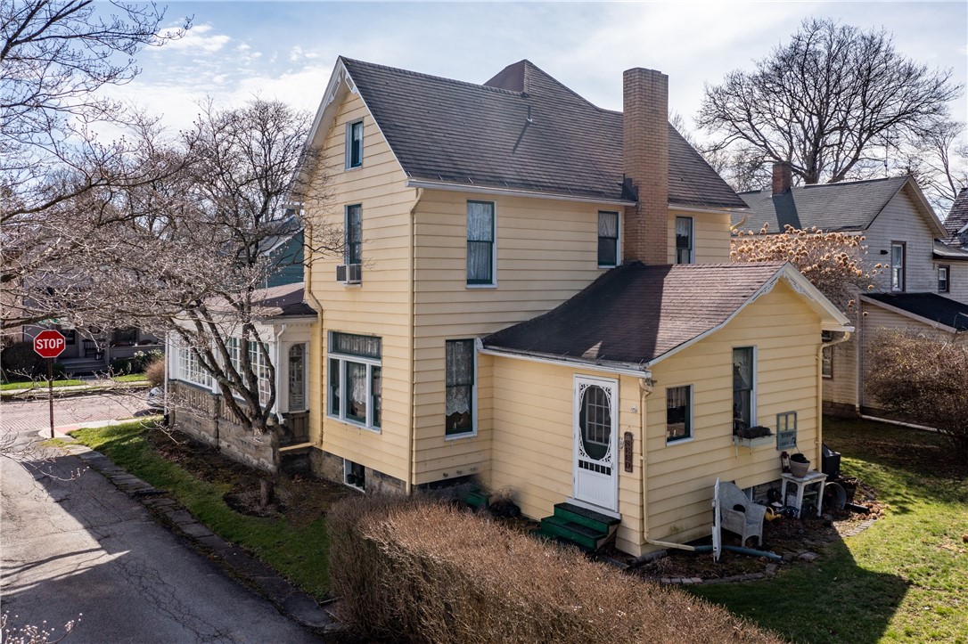 Greenville Boro - Mer, Pennsylvania 16125, United States, 3 Bedrooms Bedrooms, ,2 BathroomsBathrooms,Residential,Contingent,62505