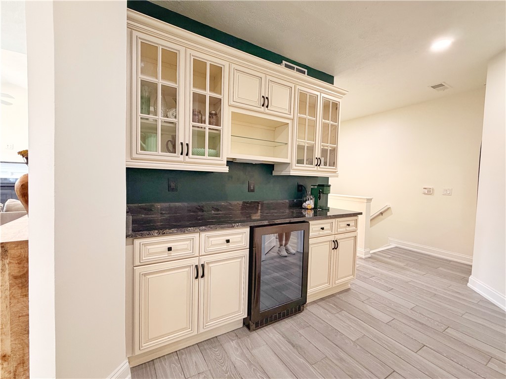248 Adams Pointe Blvd 7