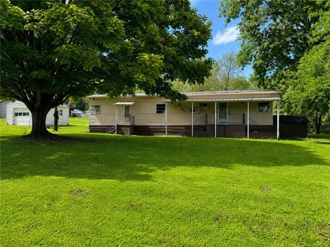 Mobile Home For Sale - 212 Victory St St<br/> Derry Twp, PA 15717
