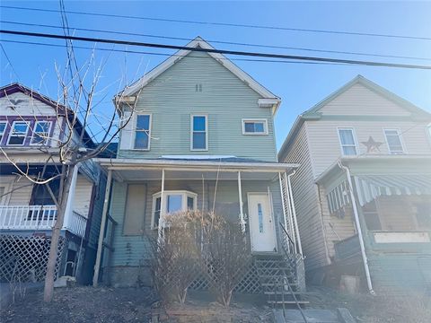 Photo of 135 Church St, Washington, PA 15301 (MLS # 1747224)