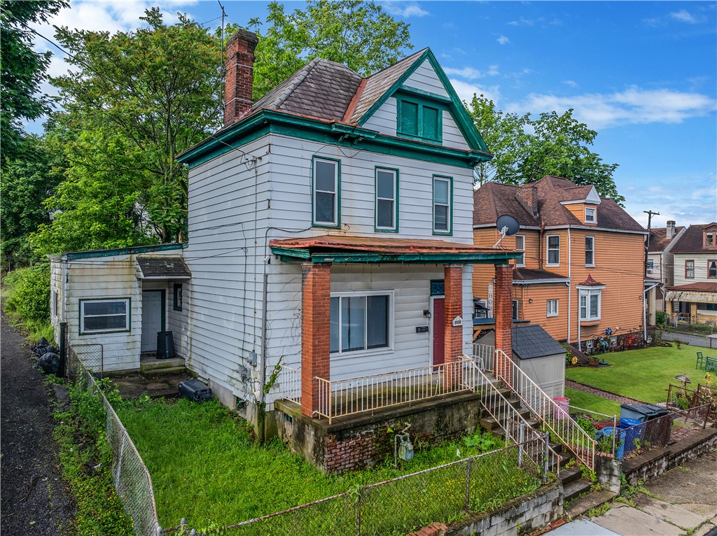 740 Climax St