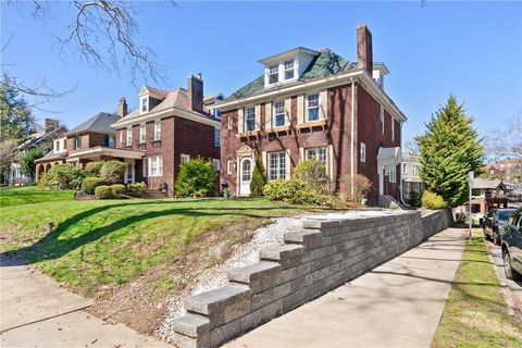 Photo of 6673 Kinsman Rd, Pittsburgh, PA 15217 (MLS # 1745463)