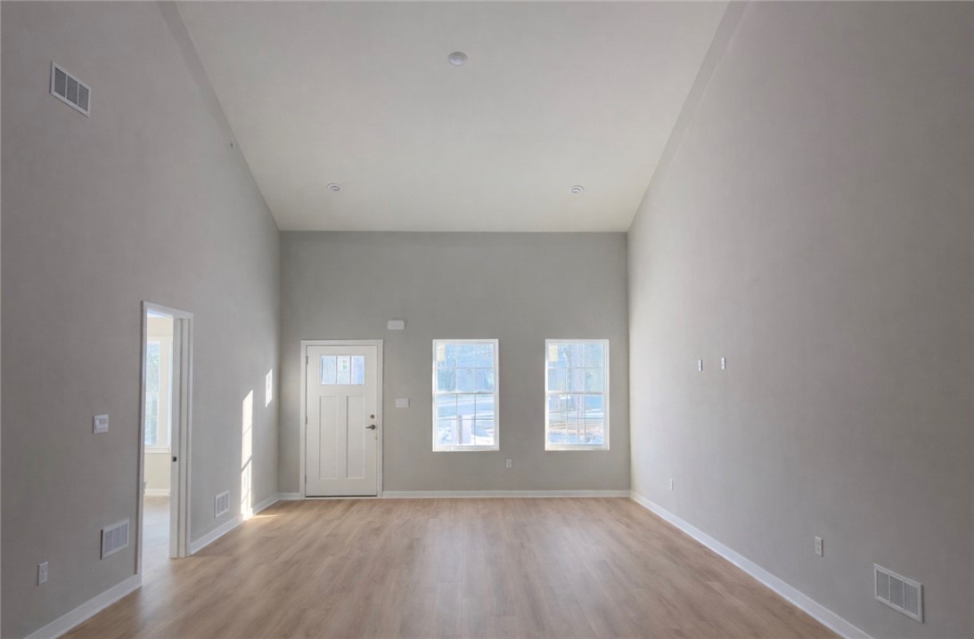 101 Blue Bird Lane 219