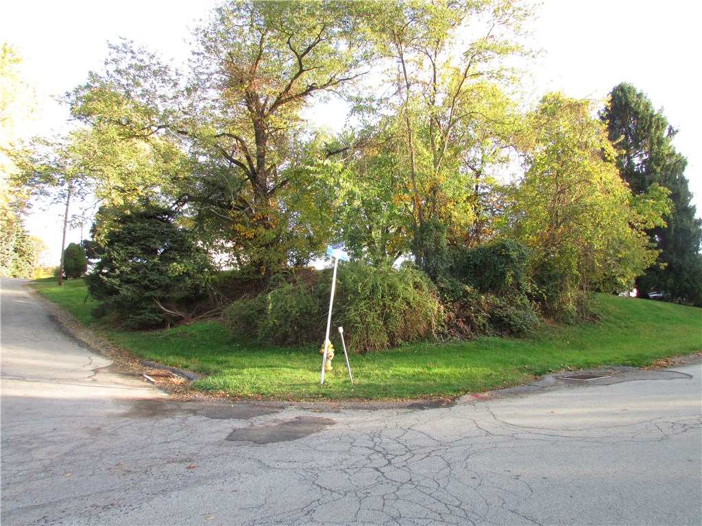 301 OAK AVENUE