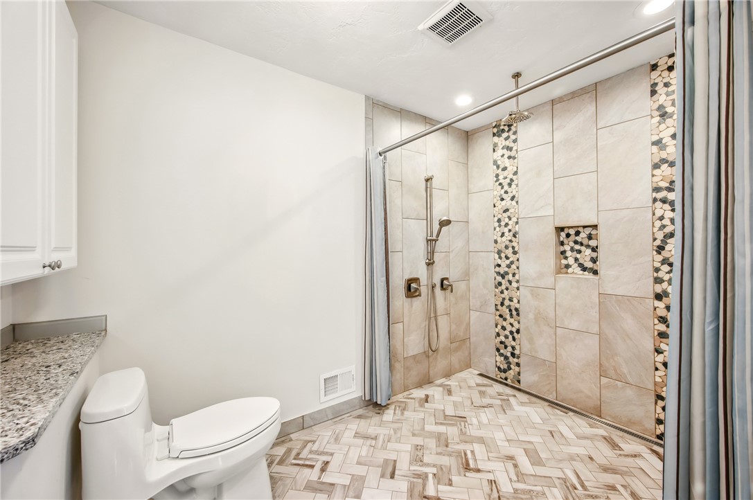 Churchill Boro, Pennsylvania 15235, United States, 4 Bedrooms Bedrooms, ,3 BathroomsBathrooms,Residential,Contingent,115045