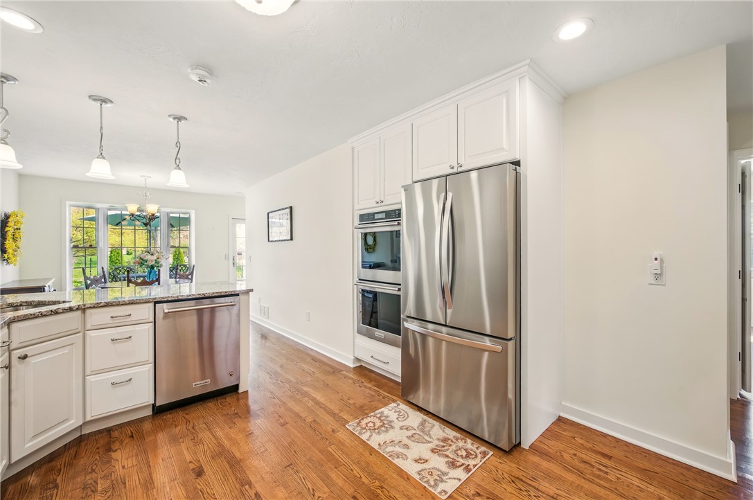 Churchill Boro, Pennsylvania 15235, United States, 4 Bedrooms Bedrooms, ,3 BathroomsBathrooms,Residential,Contingent,115045