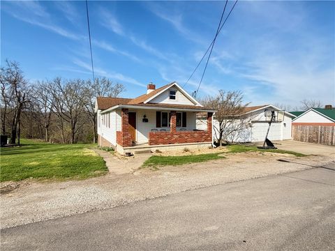 1350 Paradise Ave. Washington Twp PA 15012