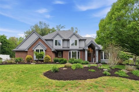 Photo of 210 Royal Doulton Ct, Gibsonia, PA 15044 (MLS # 1752482)