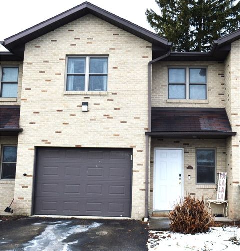 106 Meadowview Dr Connoquenessing Twp PA 16053