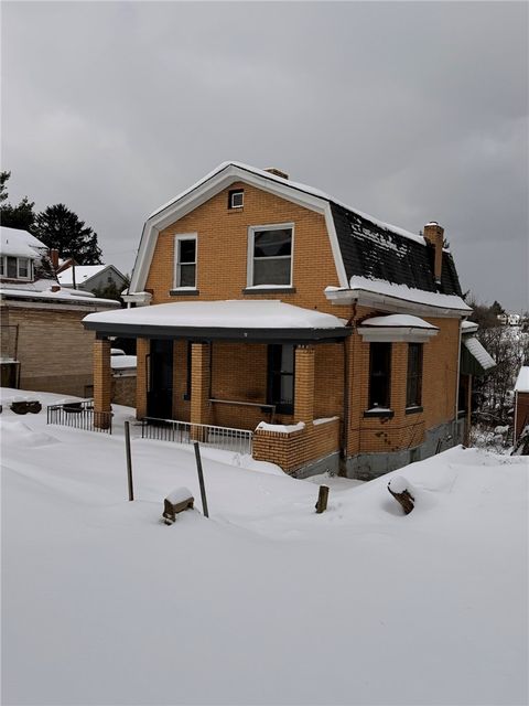Photo of 420 Parkwood Rd, Pittsburgh, PA 15210 (MLS # 1738460)