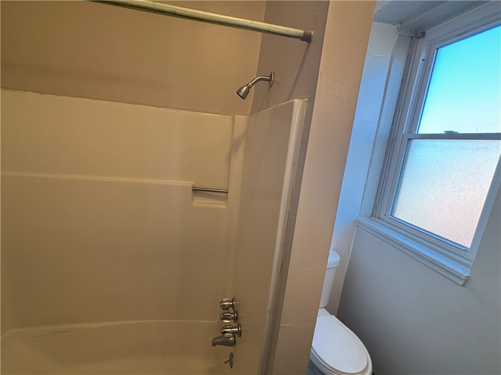 Swissvale, Pennsylvania 15218, United States, 1 Bedroom Bedrooms, ,1 BathroomBathrooms,Residential,Active,86510