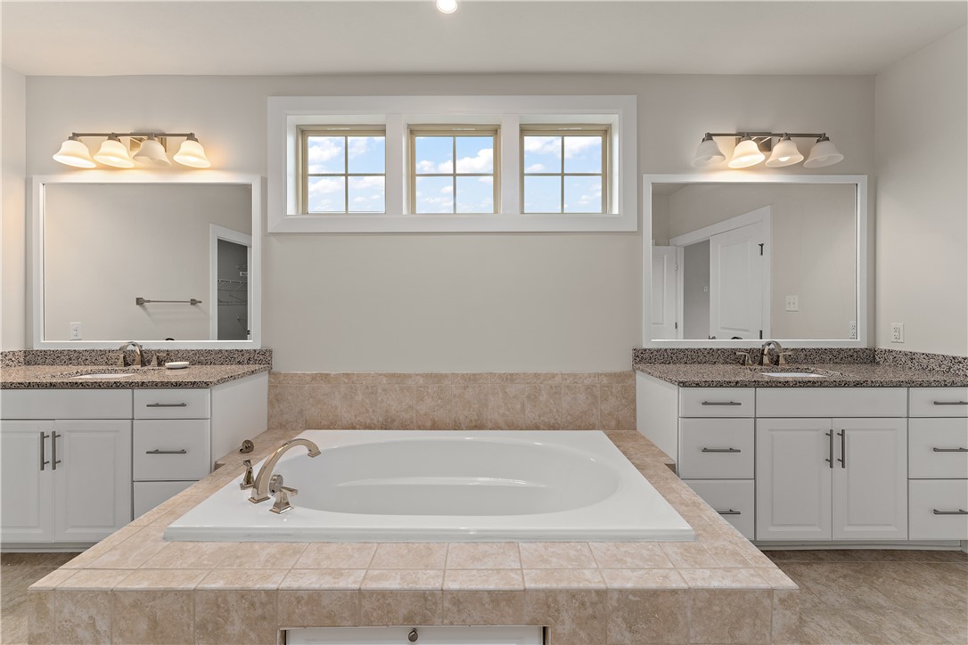 Franklin Park, Pennsylvania 15143, United States, 5 Bedrooms Bedrooms, ,5 BathroomsBathrooms,Residential,Active,176925