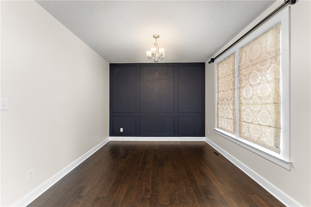 Franklin Park, Pennsylvania 15143, United States, 5 Bedrooms Bedrooms, ,5 BathroomsBathrooms,Residential,Active,176925