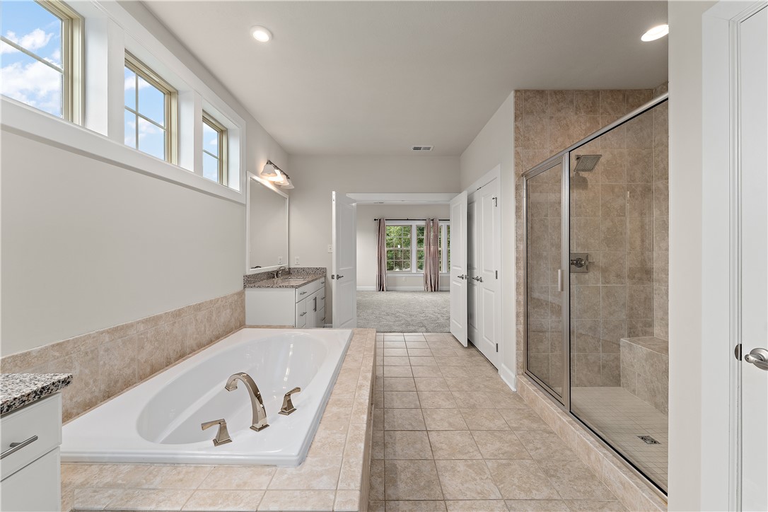 Franklin Park, Pennsylvania 15143, United States, 5 Bedrooms Bedrooms, ,5 BathroomsBathrooms,Residential,Active,176925