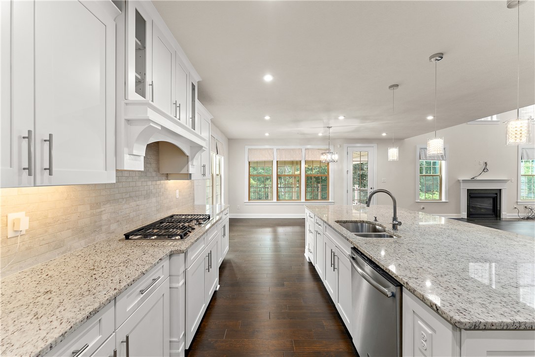 Franklin Park, Pennsylvania 15143, United States, 5 Bedrooms Bedrooms, ,5 BathroomsBathrooms,Residential,Active,176925