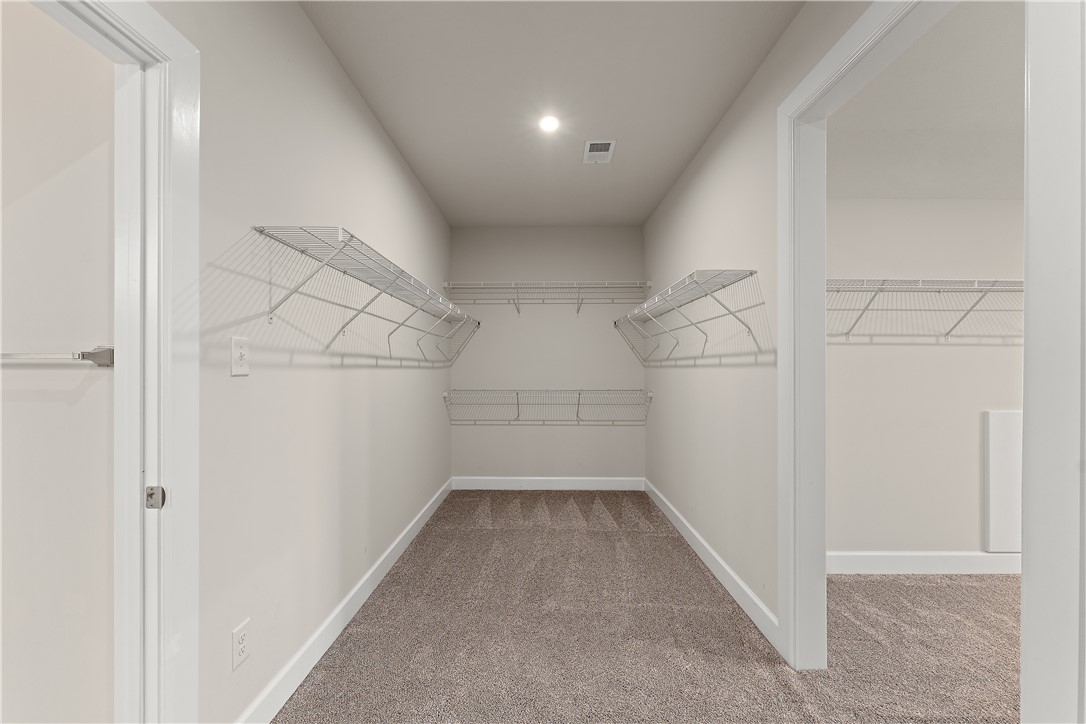 Franklin Park, Pennsylvania 15143, United States, 5 Bedrooms Bedrooms, ,5 BathroomsBathrooms,Residential,Active,176925