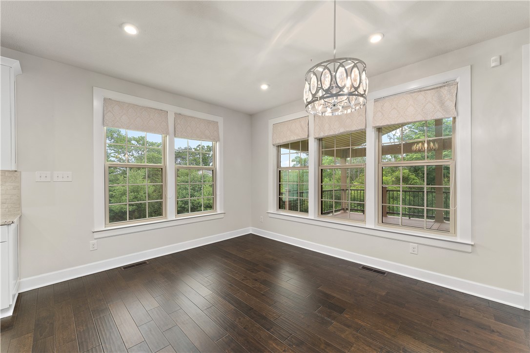 Franklin Park, Pennsylvania 15143, United States, 5 Bedrooms Bedrooms, ,5 BathroomsBathrooms,Residential,Active,176925