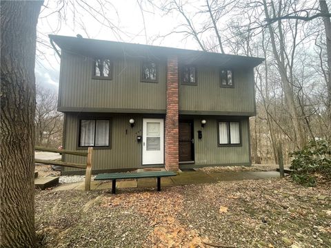 Photo of 446 Crosby Dr, Canonsburg, PA 15317 (MLS # 1740674)