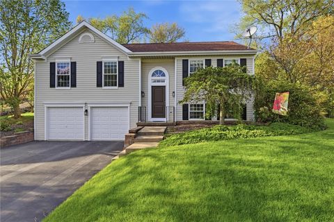 317 Glencove Dr Allegheny Twp PA 15068