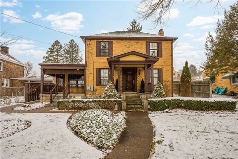 Photo of 1533 Rostraver St, Monessen, PA 15062 (MLS # 1741604)