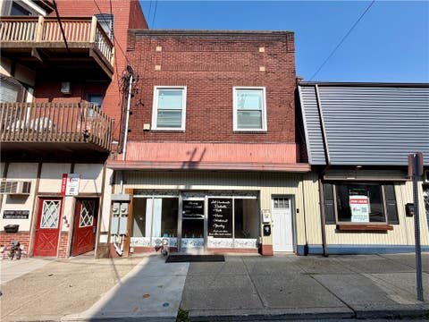 Photo for 435 Cavitt Avenue