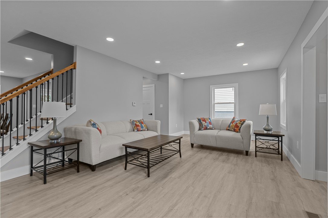 421 W College St St, Canonsburg, Pennsylvania image 5
